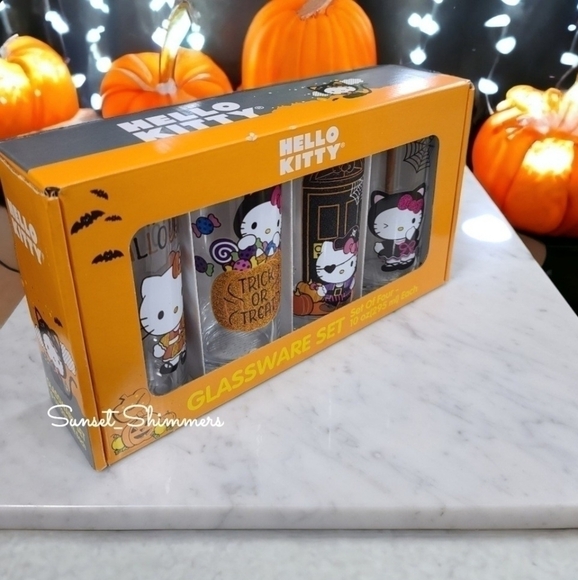4pc Sanrio HELLO KITTY Sparkly HALLOWEEN Drink Glass Set New - Picture 5 of 5
